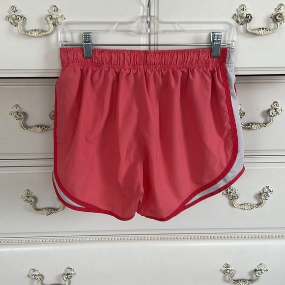 nike running shorts - Picture 3 of 5